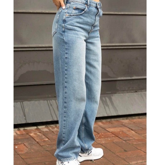 BDG HIGH RISE BAGGY JEANS Size 26 - Picture 1 of 12